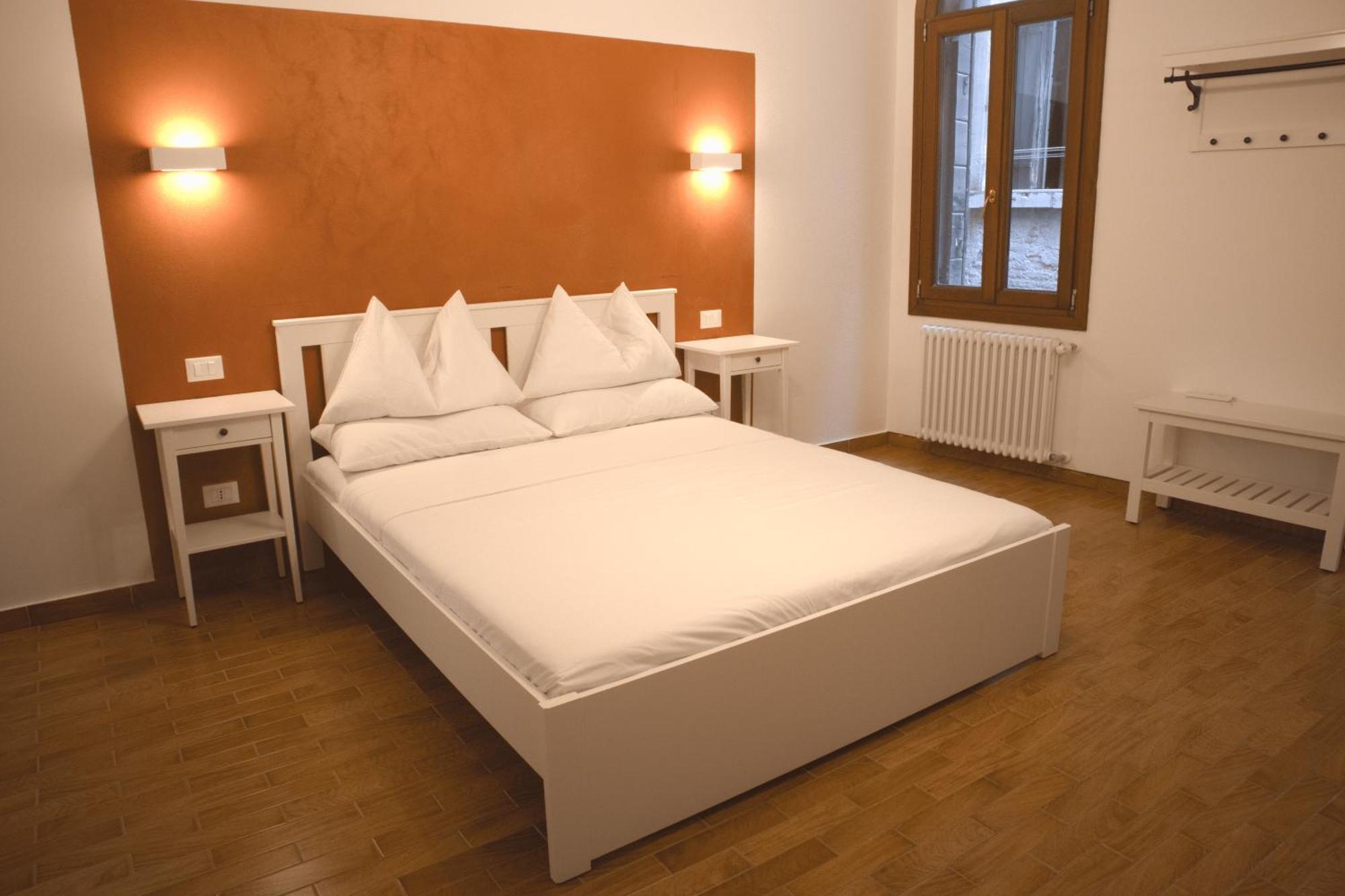 Pensión Venice Rooms