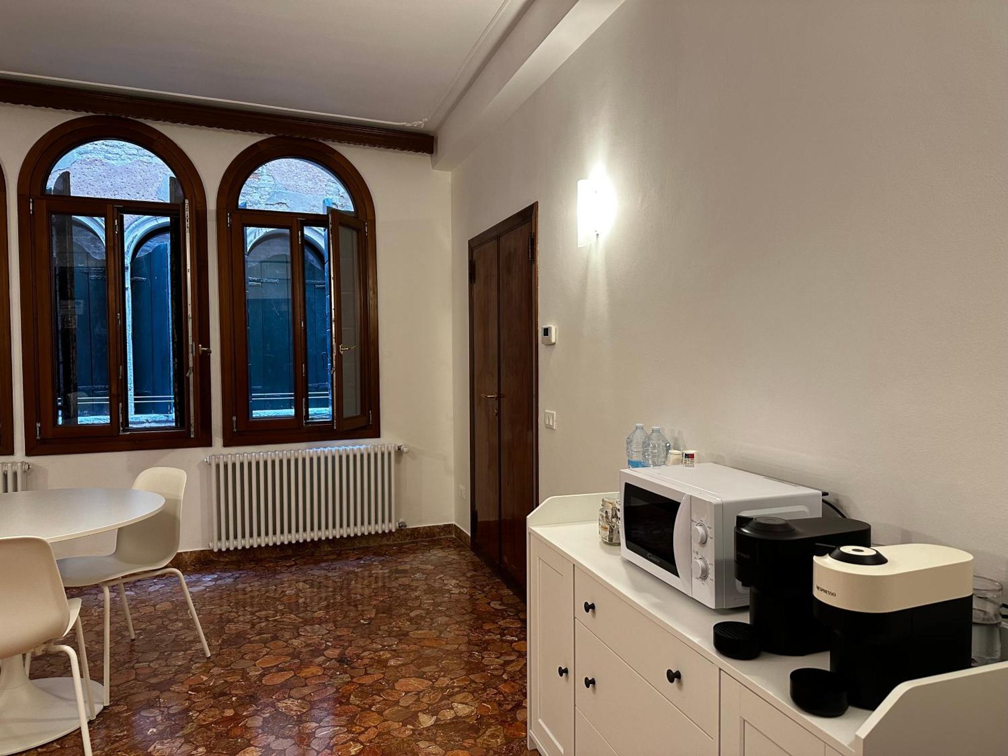 Venice Rooms Guest house *