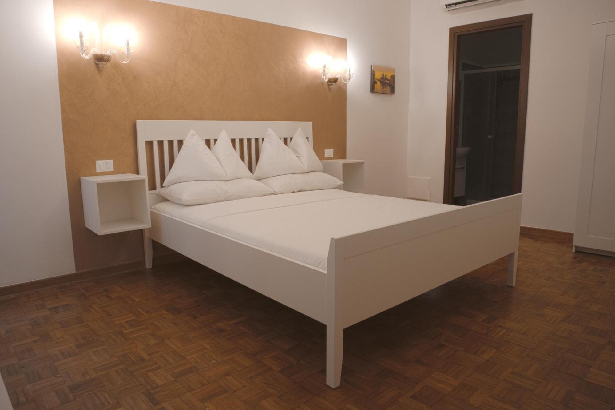 Pensión Venice Rooms